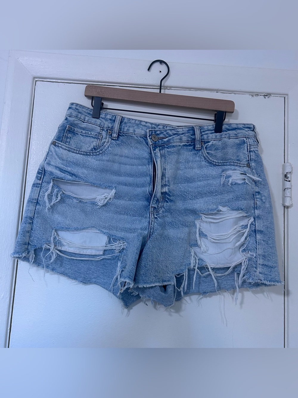 American Eagle Mom Short
